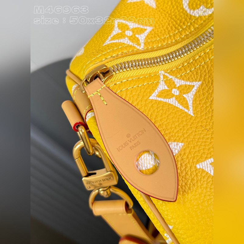 【獨(dú)家實(shí)拍 M46963黃 】創(chuàng)意總監(jiān)harrell Williams以引人注目