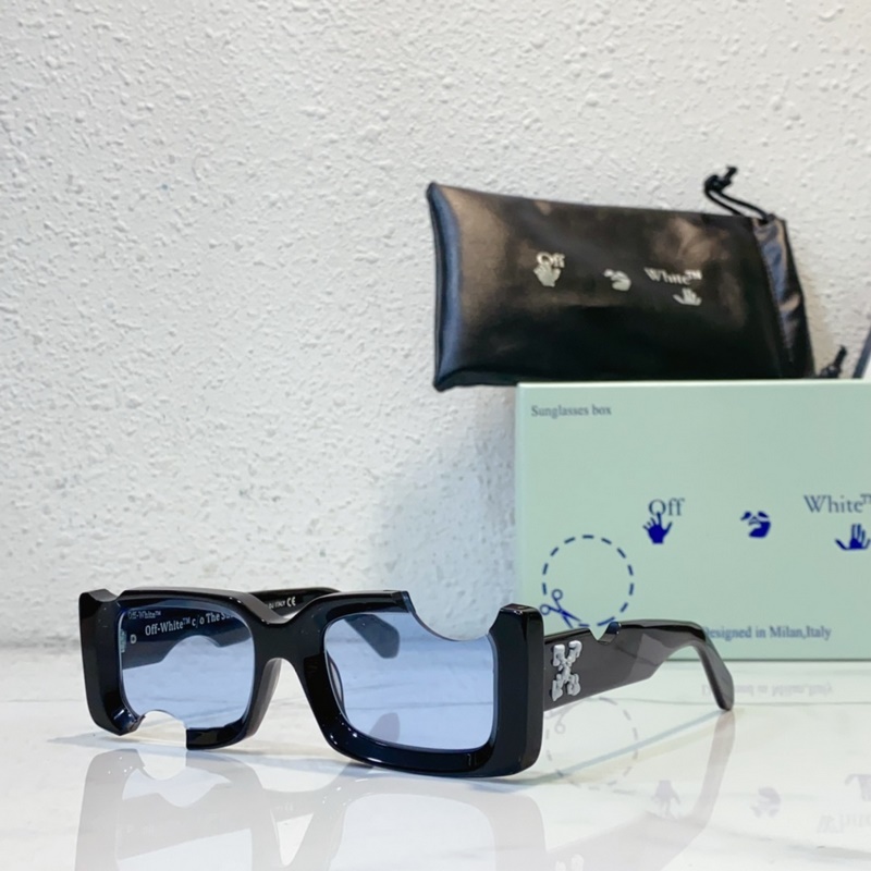 Off-White OW40006 缺口破洞設計 版型設計理念簡約 男女都可以駕