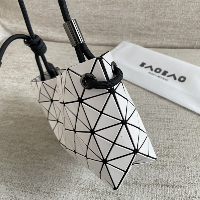 米白色 三宅一生豆腐包 新款 貿易公司渠道出口訂單 代工廠出品 肩帶可以調節長短