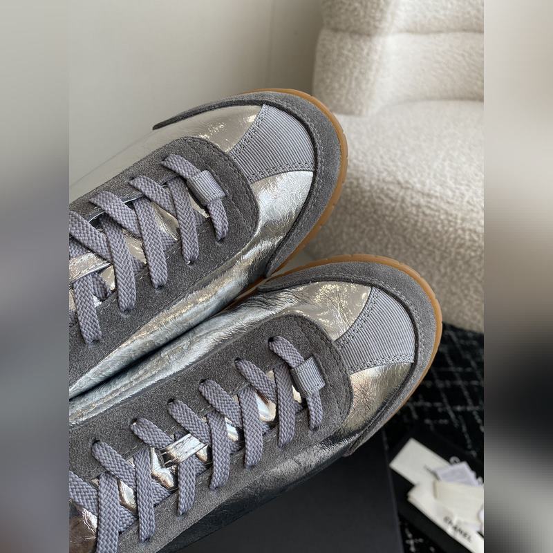 Chanel 香奈兒最新 24ss 休閑德訓(xùn)鞋  這雙鞋舒服到 大馬路逛街暴走一