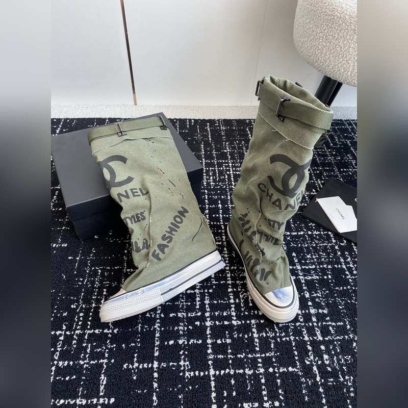 CHANEL 香奈兒  網紅爆款中古 塗鴉帆布鞋 太有範兒了 複古coco女鞋