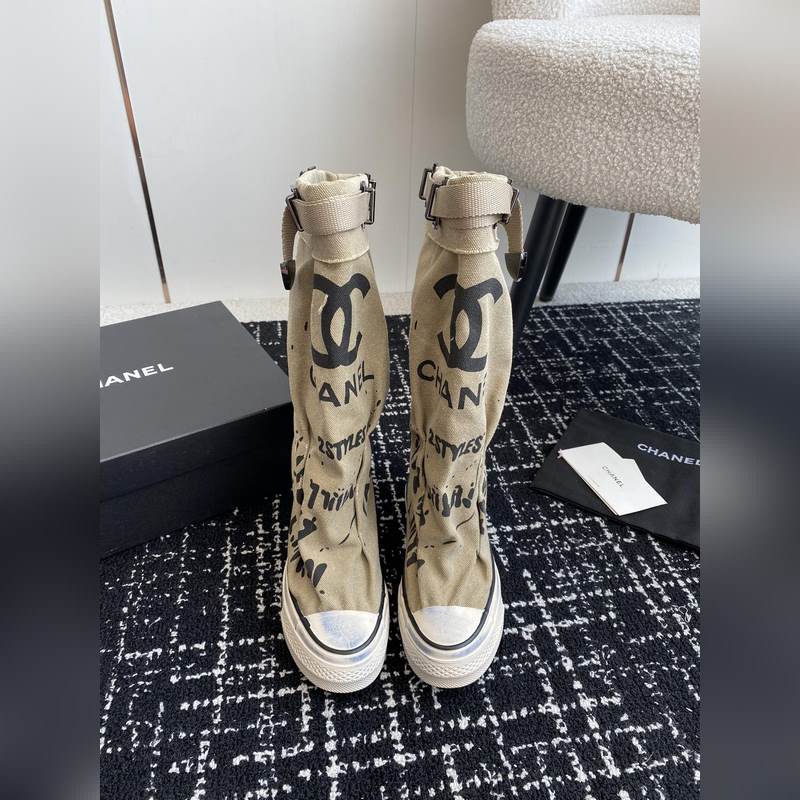 CHANEL 香奈兒  網紅爆款中古 塗鴉帆布鞋 太有範兒了 複古coco女鞋