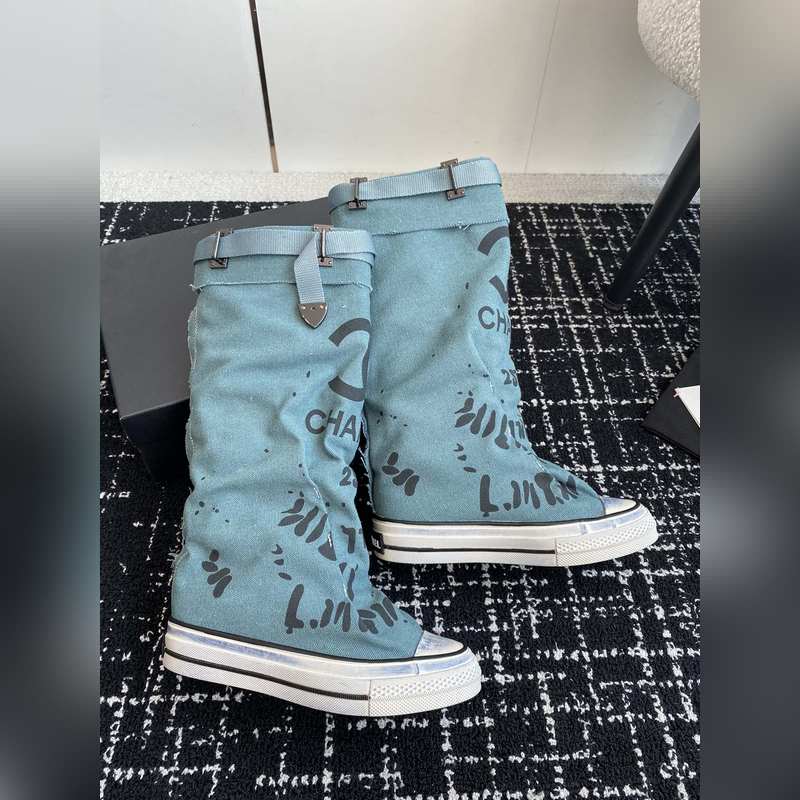 CHANEL 香奈兒  網(wǎng)紅爆款中古 塗鴉帆布鞋 太有範(fàn)兒了 複古coco女鞋