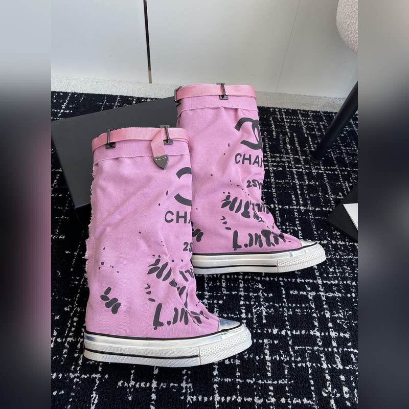 CHANEL 香奈兒  網(wǎng)紅爆款中古 塗鴉帆布鞋 太有範(fàn)兒了 複古coco女鞋