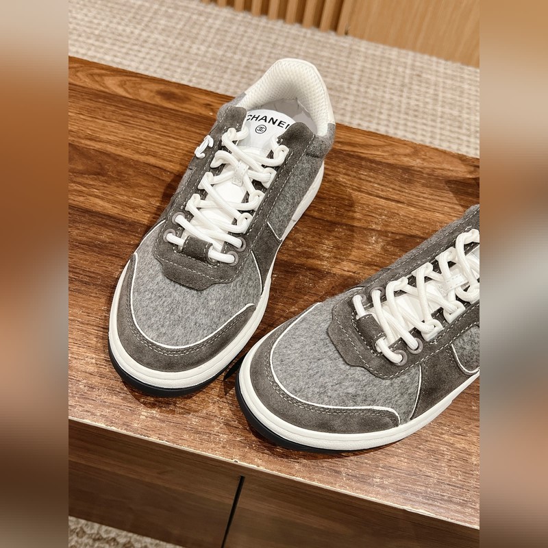 香奈兒新配色毛呢休閑滑闆鞋 熊貓運動鞋，小紅書博主們都很愛頻頻推薦個個都是時髦精