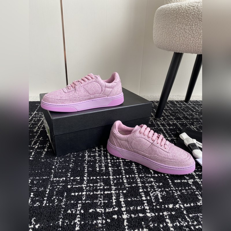 Chanel 香奈兒 24ss 秋冬季新款 休閑運動闆鞋一改以往的進口特殊布