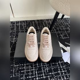 Chanel 香奈兒 24ss 秋冬季新款 休閑運動闆鞋一改以往的進口特殊布