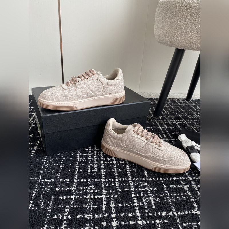 Chanel 香奈兒 24ss 秋冬季新款 休閑運動闆鞋一改以往的進口特殊布