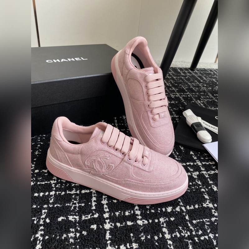 Chanel 香奈兒 24ss 秋冬季新款 休閑運動闆鞋一改以往的進口特殊布