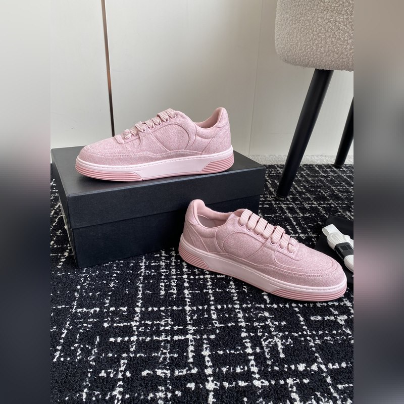 Chanel 香奈兒 24ss 秋冬季新款 休閑運動闆鞋一改以往的進口特殊布