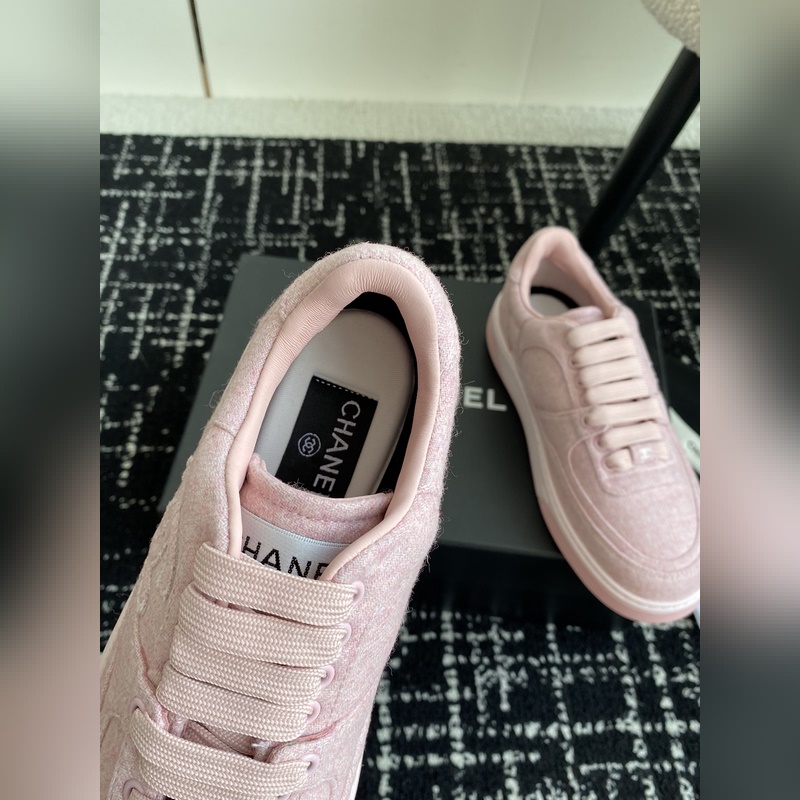 Chanel 香奈兒 24ss 秋冬季新款 休閑運動闆鞋一改以往的進口特殊布