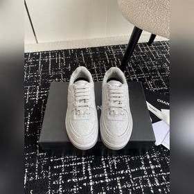 Chanel 香奈兒 24ss 秋冬季新款 休閑運動闆鞋一改以往的進口特殊布