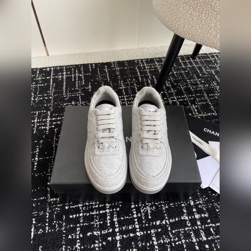 Chanel 香奈兒 24ss 秋冬季新款 休閑運(yùn)動(dòng)闆鞋一改以往的進(jìn)口特殊布