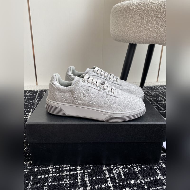 Chanel 香奈兒 24ss 秋冬季新款 休閑運(yùn)動(dòng)闆鞋一改以往的進(jìn)口特殊布