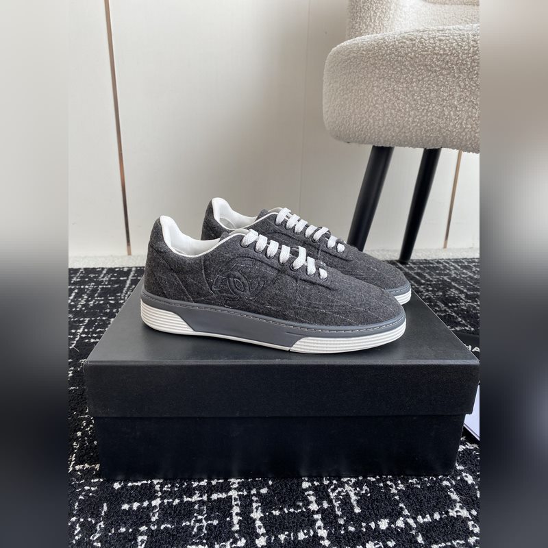 Chanel 香奈兒 24ss 秋冬季新款 休閑運動闆鞋一改以往的進口特殊布