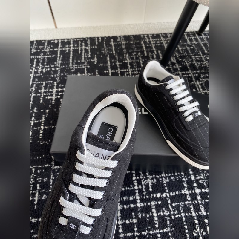 Chanel 香奈兒 24ss 秋冬季新款 休閑運動闆鞋一改以往的進口特殊布