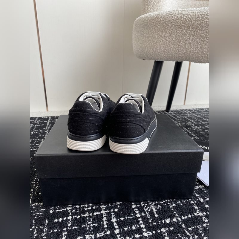Chanel 香奈兒 24ss 秋冬季新款 休閑運動闆鞋一改以往的進口特殊布