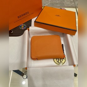 Silk‘in方塊錢包 compact wallet，外皮epsom ，内絲質，