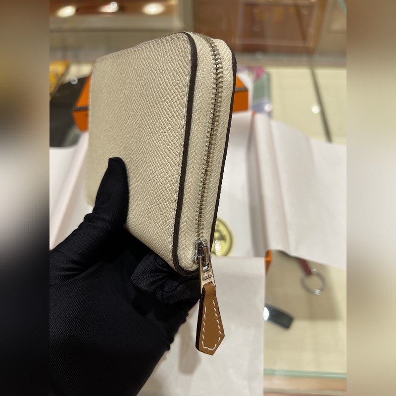 Silk‘in方塊錢包 compact wallet，外皮epsom ，內(nèi)絲質(zhì)，