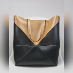 原廠皮  LOEWE    型號1761 大號 Puzzle Fold 大號亮