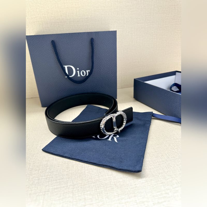 寬度3.5 CM  ，長度80—110歐碼 。