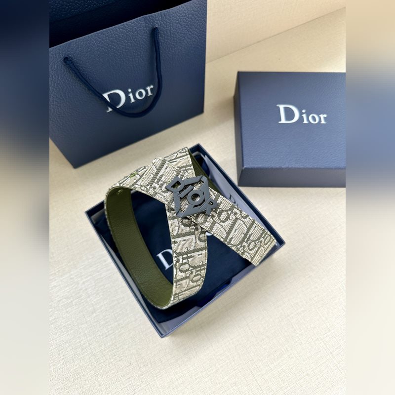 寬度3.5 CM  ，長度80—110歐碼 。