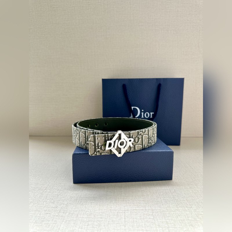 寬度3.5 CM  ，長度80—110歐碼 。