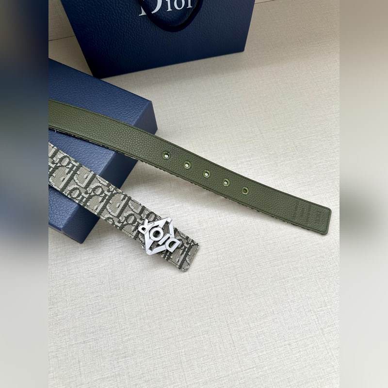 寬度3.5 CM  ，長度80—110歐碼 。