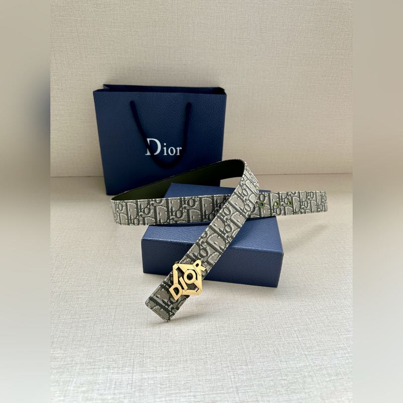 寬度3.5 CM  ，長度80—110歐碼 。