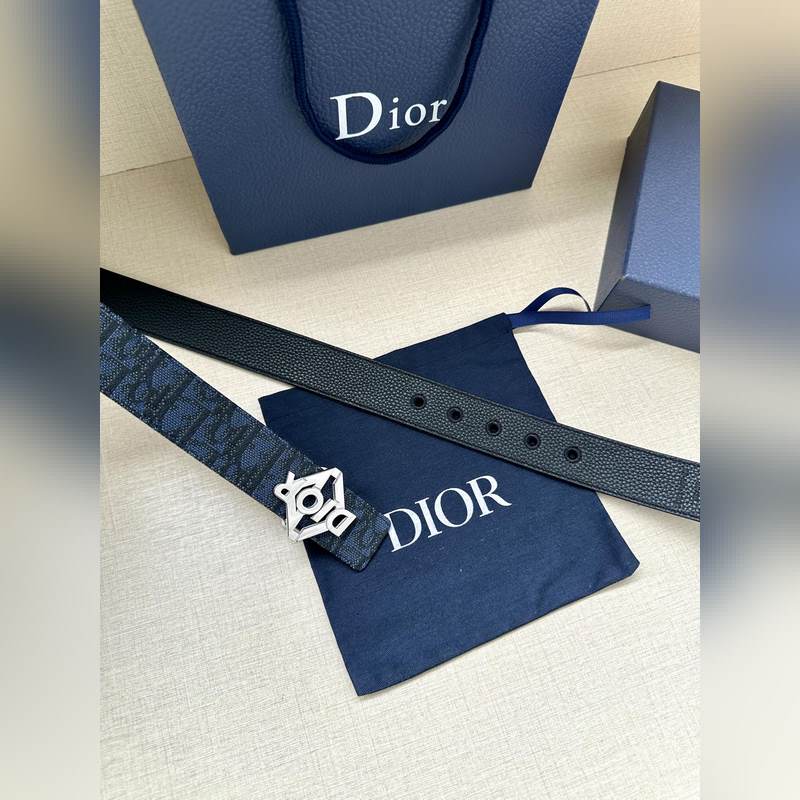 寬度3.5 CM  ，長度80—110歐碼 。