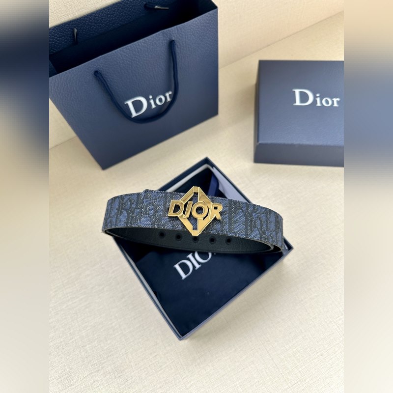 寬度3.5 CM  ，長度80—110歐碼 。