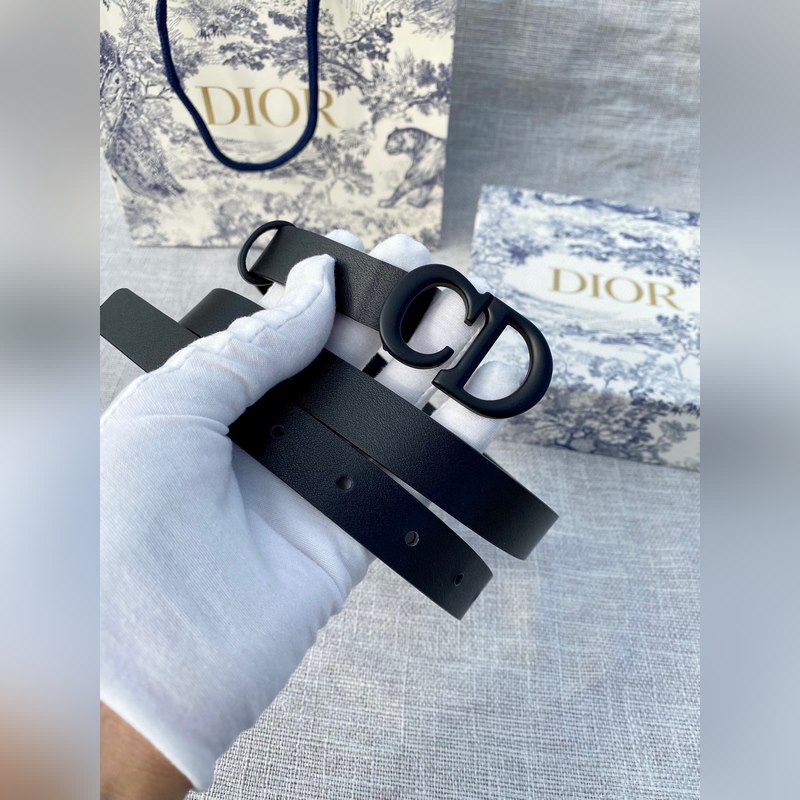 寬度3.5 CM  ，長度80—110歐碼 。