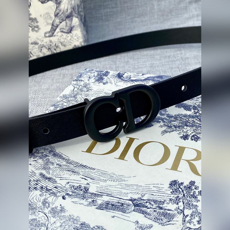 寬度3.5 CM  ，長度80—110歐碼 。