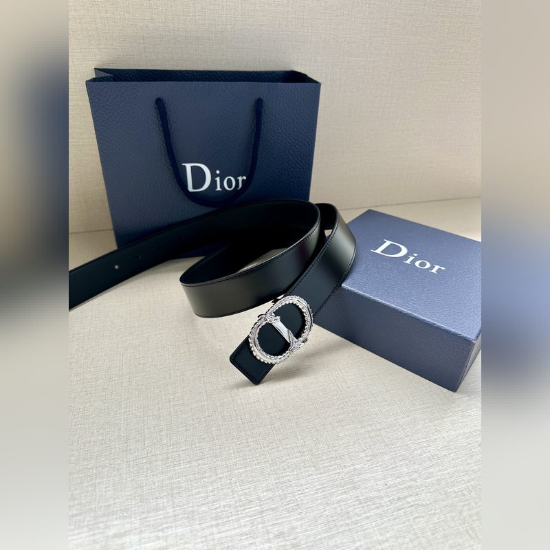 寬度3.5 CM  ，長度80—110歐碼 。