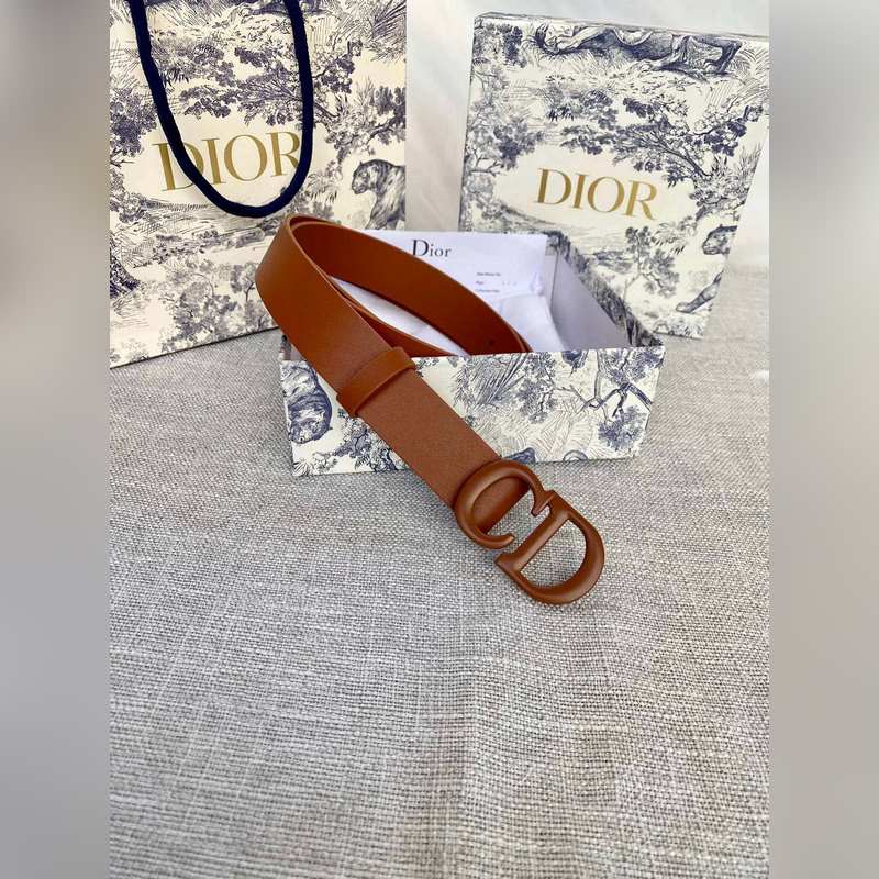 寬度3.5 CM  ，長度80—110歐碼 。