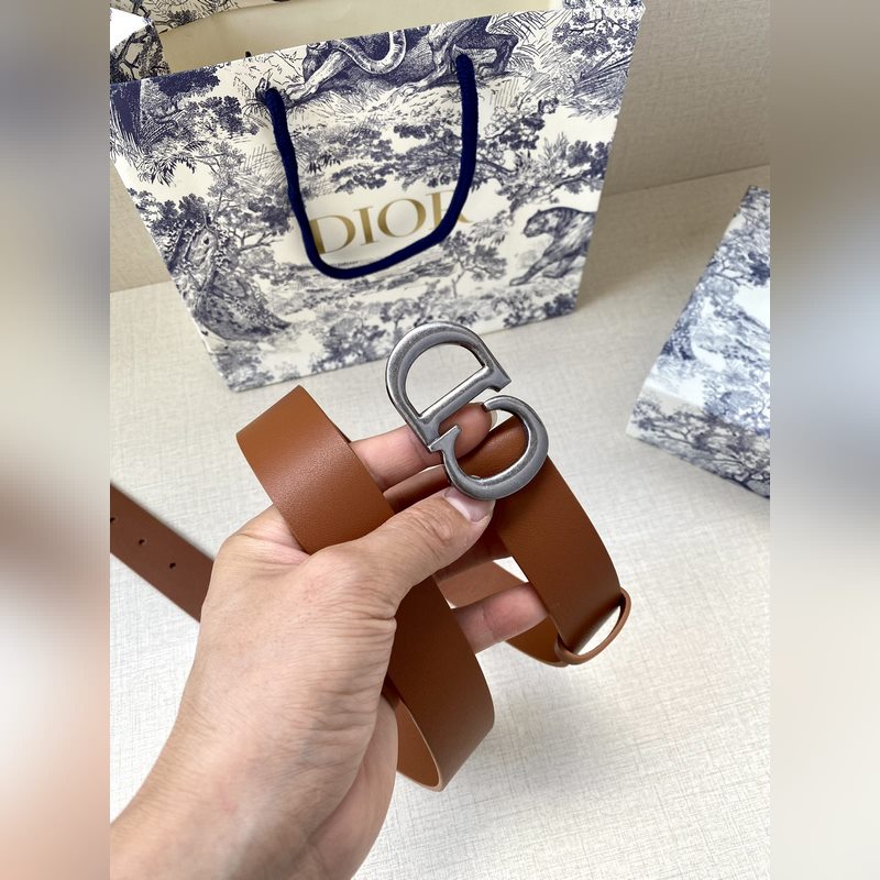 寬度3.5 CM  ，長度80—110歐碼 。