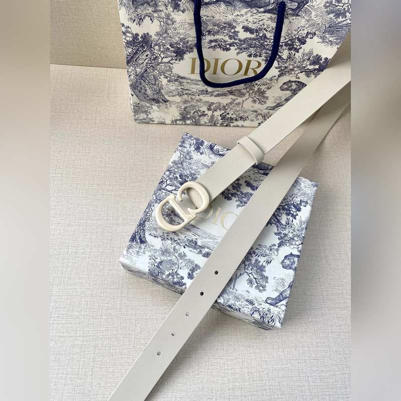 寬度3.0 CM  ，長(zhǎng)度80—110歐碼 。