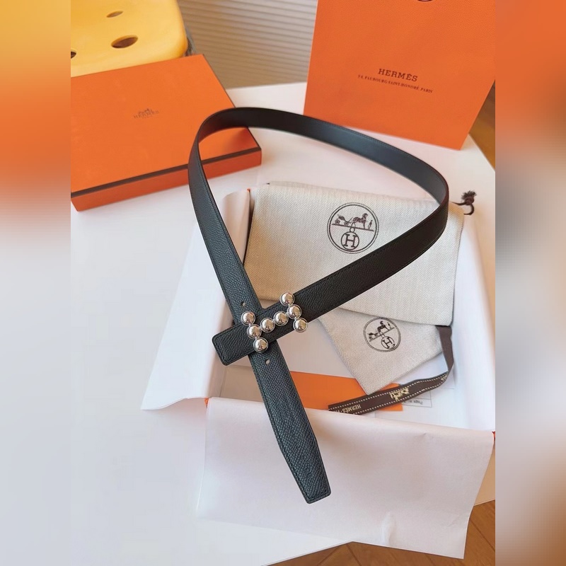 寬度2.4 CM ，  長度80-110歐碼 。