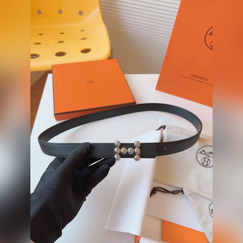 寬度2.4 CM ，  長度80-110歐碼 。