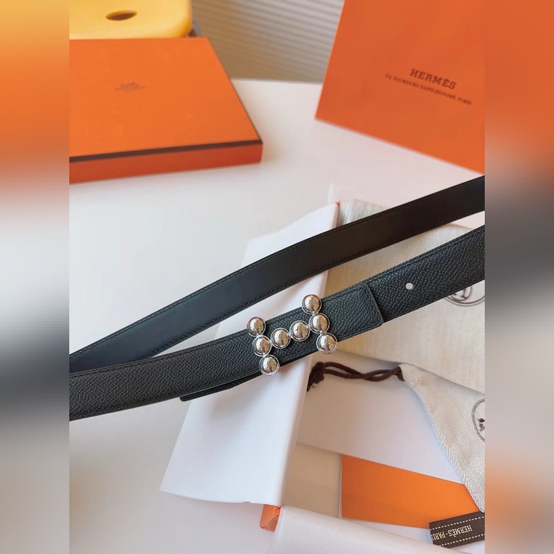 寬度2.4 CM ，  長度80-110歐碼 。