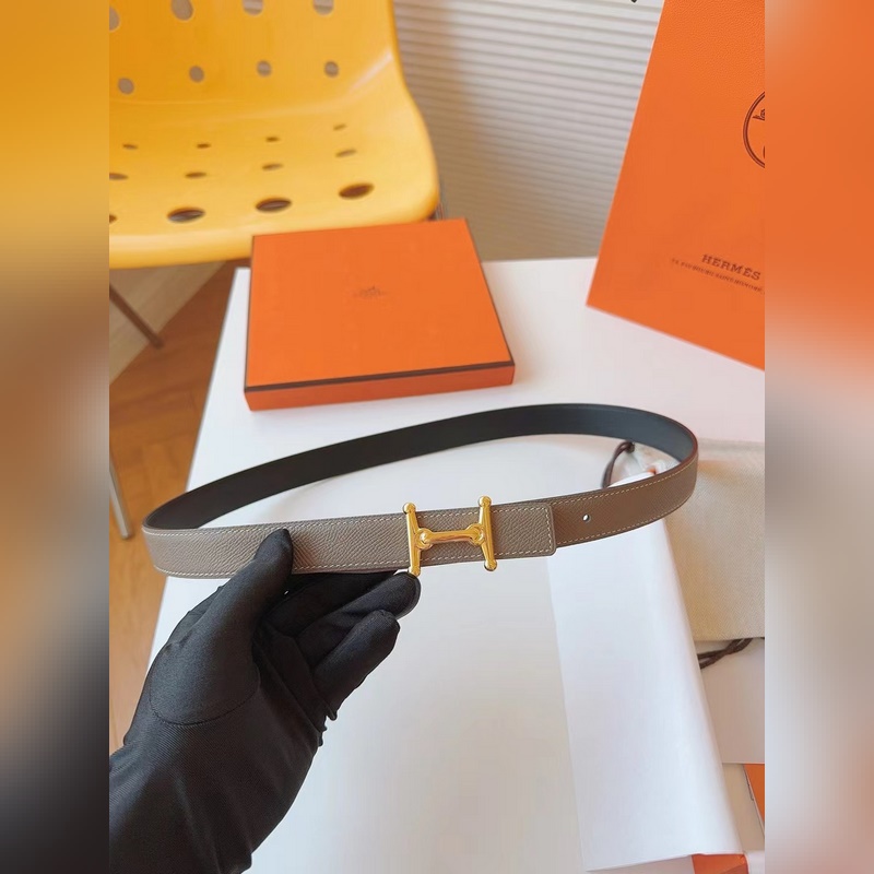 寬度2.4 CM ，  長度80-110歐碼 。