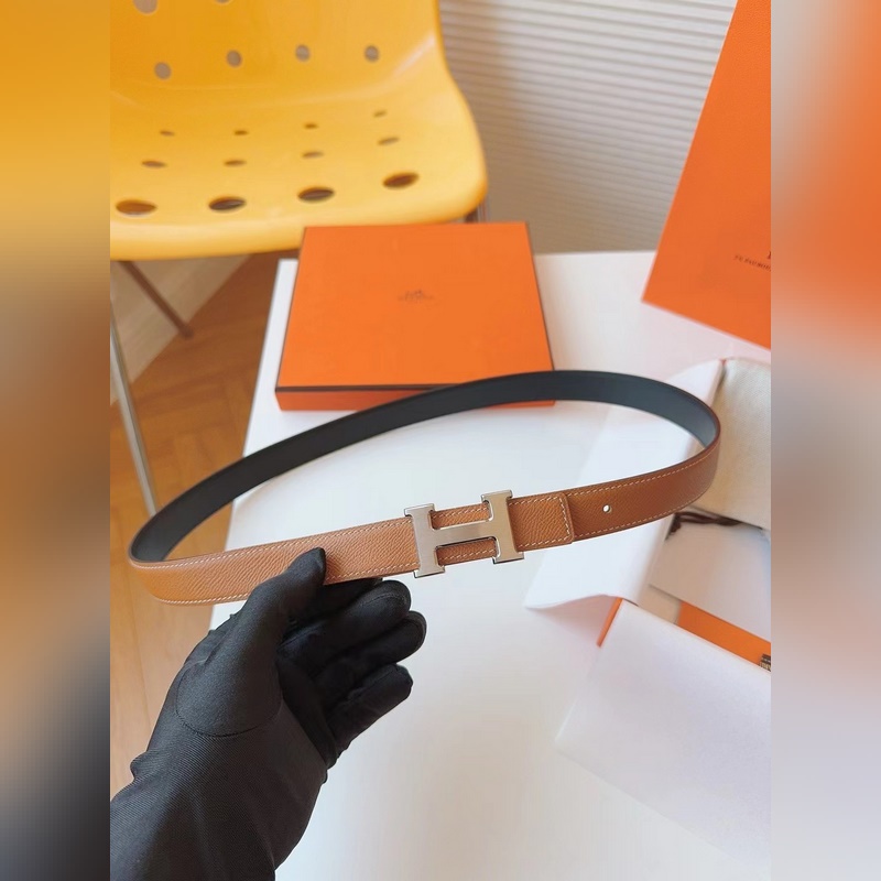 寬度2.4 CM ，  長度80-110歐碼 。