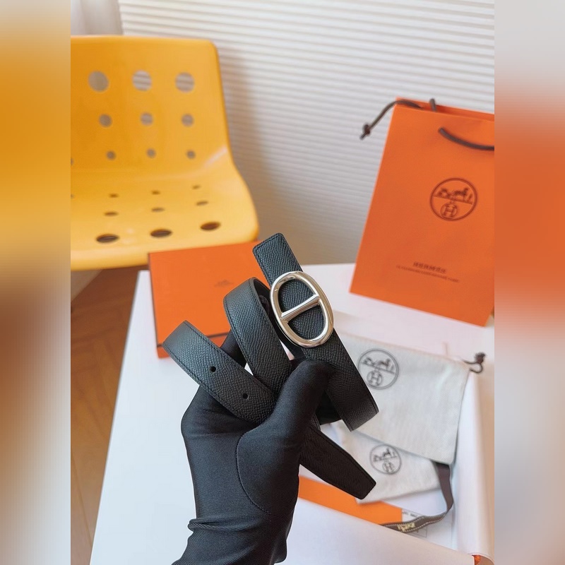 寬度2.4 CM ，  長度80-110歐碼 。