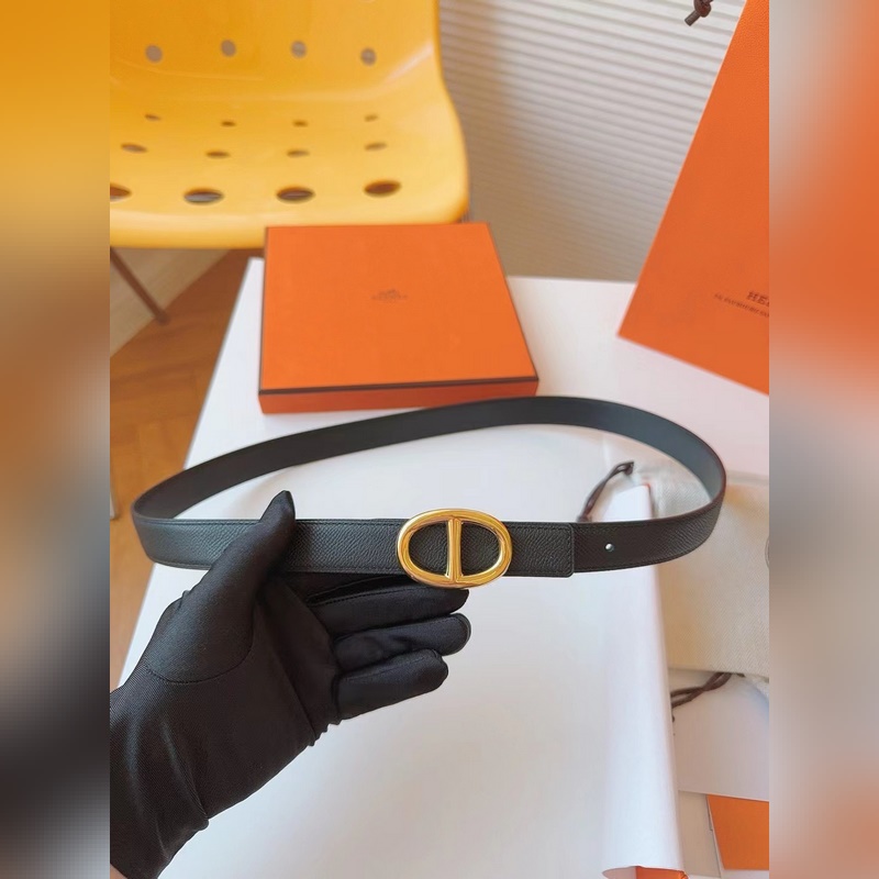 寬度2.4 CM ，  長度80-110歐碼 。