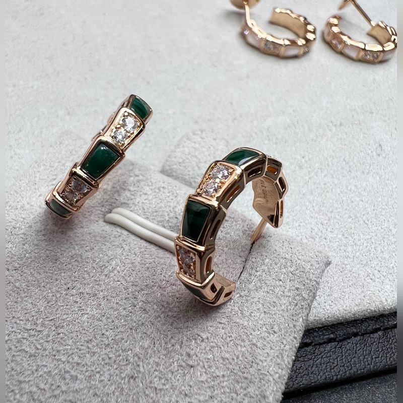 寶格麗 心心念念的Serpenti 蛇耳環(huán)，這個(gè)系列是最讓人著迷的一個(gè)系列，不論