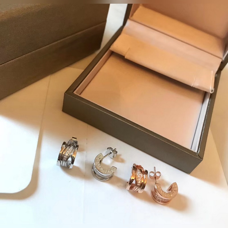 【代購級別】Bvlgari 寶格麗 B.ZERO1系列 小蠻腰 波浪鏤空排鑽耳釘