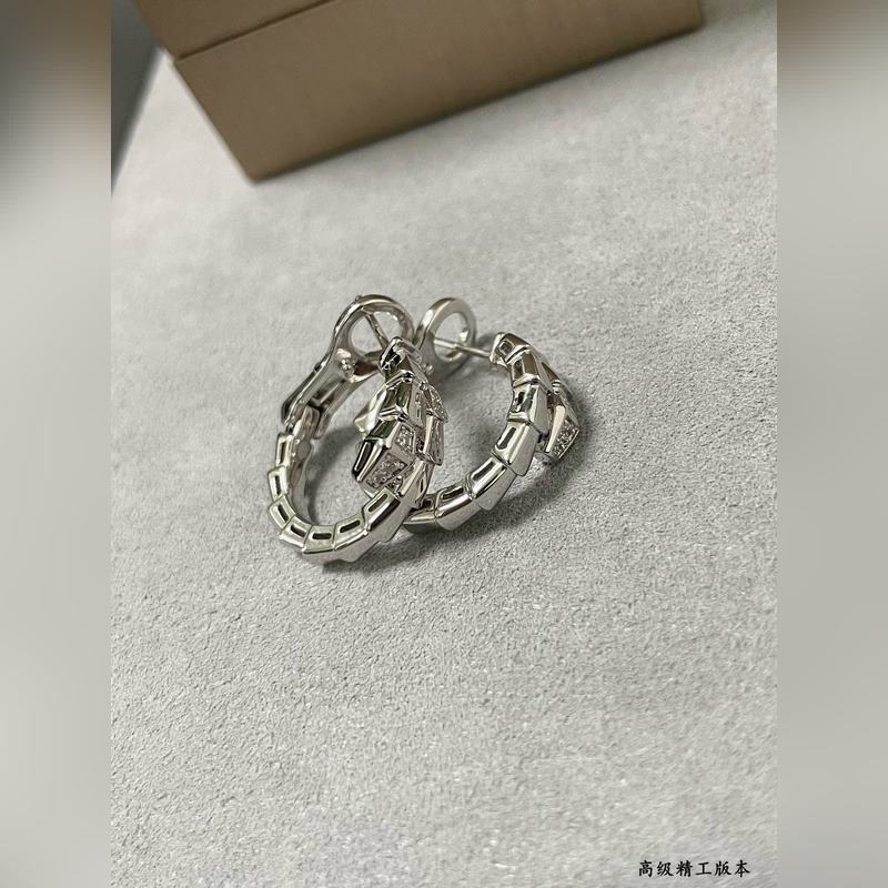 寶格麗高級精工版頭尾鑽細(xì)蛇耳拍玫瑰金白金黃金現(xiàn)貨 真香系列... 實(shí)物簡單大方