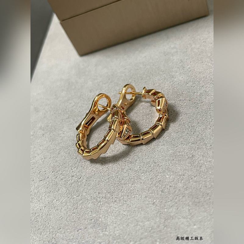 寶格麗高級精工版頭尾鑽細(xì)蛇耳拍玫瑰金白金黃金現(xiàn)貨 真香系列... 實(shí)物簡單大方