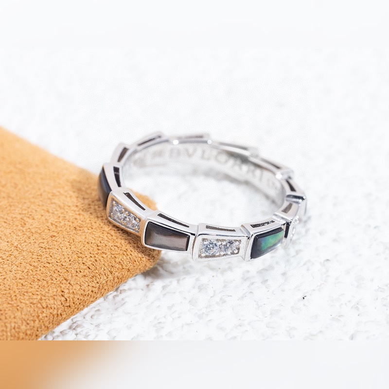 寶格麗 窄版灰貝母蛇戒指（窄版蛇戒指灰貝 尺寸678美號），頂級版