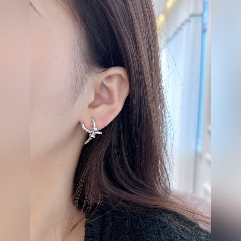 新品  原單貨a 編碼配送全套卡地亞正品包裝 卡地亞Cartier 交叉螺